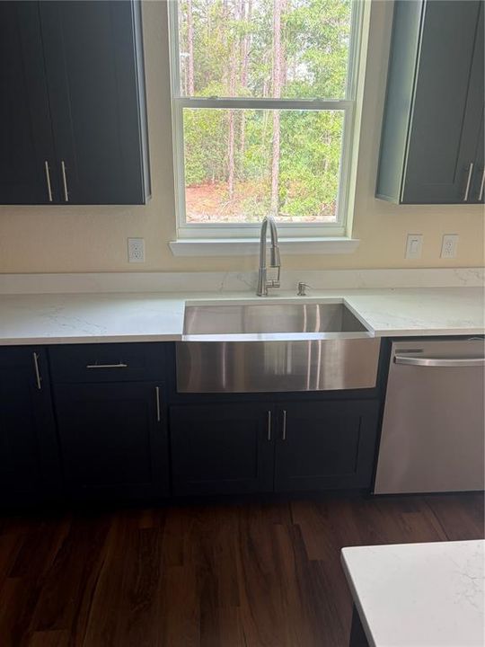 For Sale: $429,900 (3 beds, 2 baths, 1772 Square Feet)