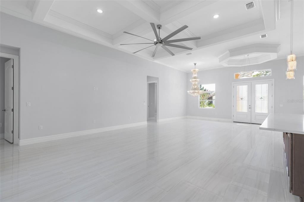 En Venta: $529,000 (4 camas, 3 baños, 2305 Pies cuadrados)