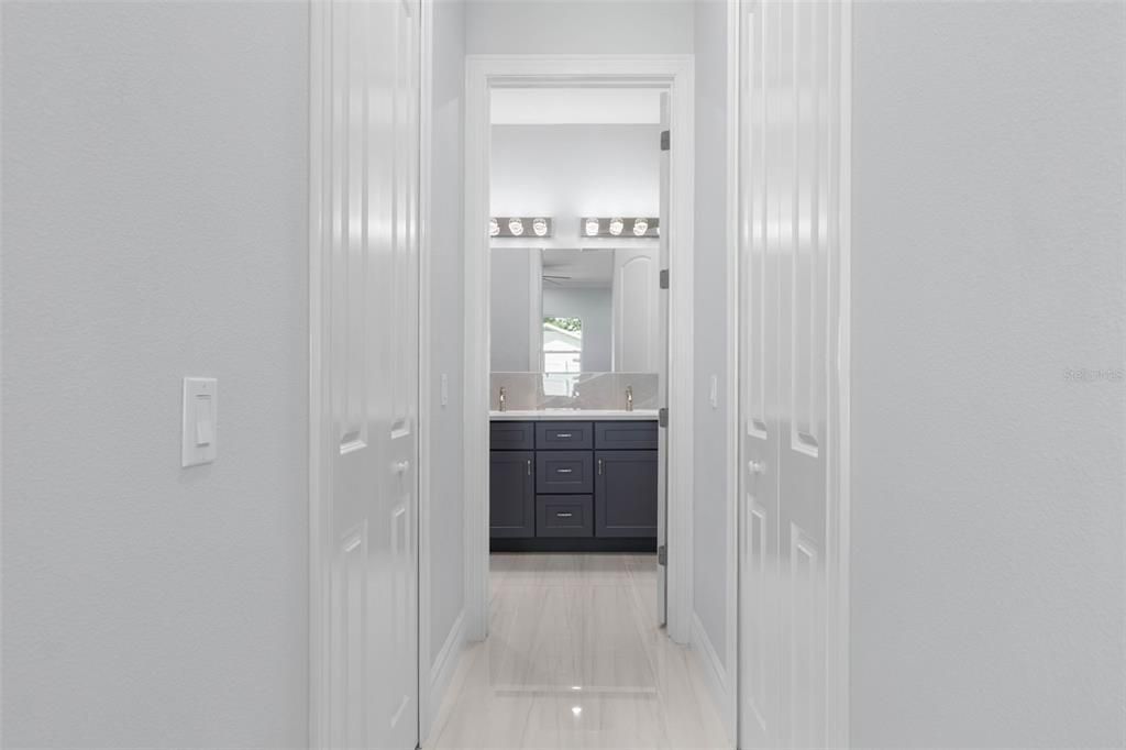 En Venta: $529,000 (4 camas, 3 baños, 2305 Pies cuadrados)