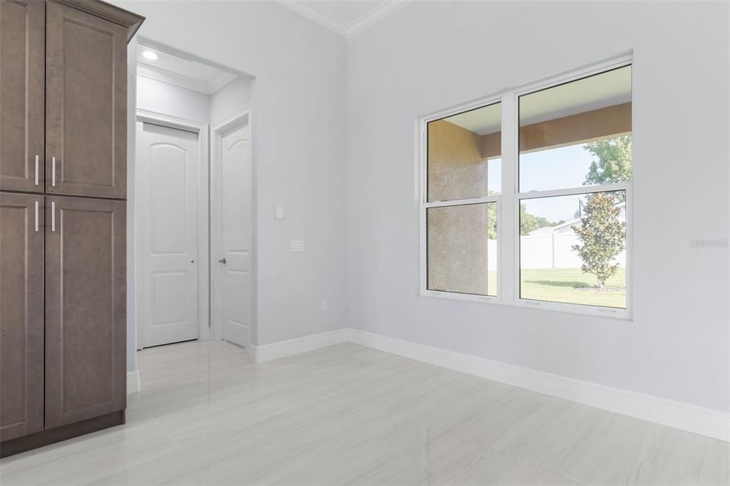 En Venta: $529,000 (4 camas, 3 baños, 2305 Pies cuadrados)