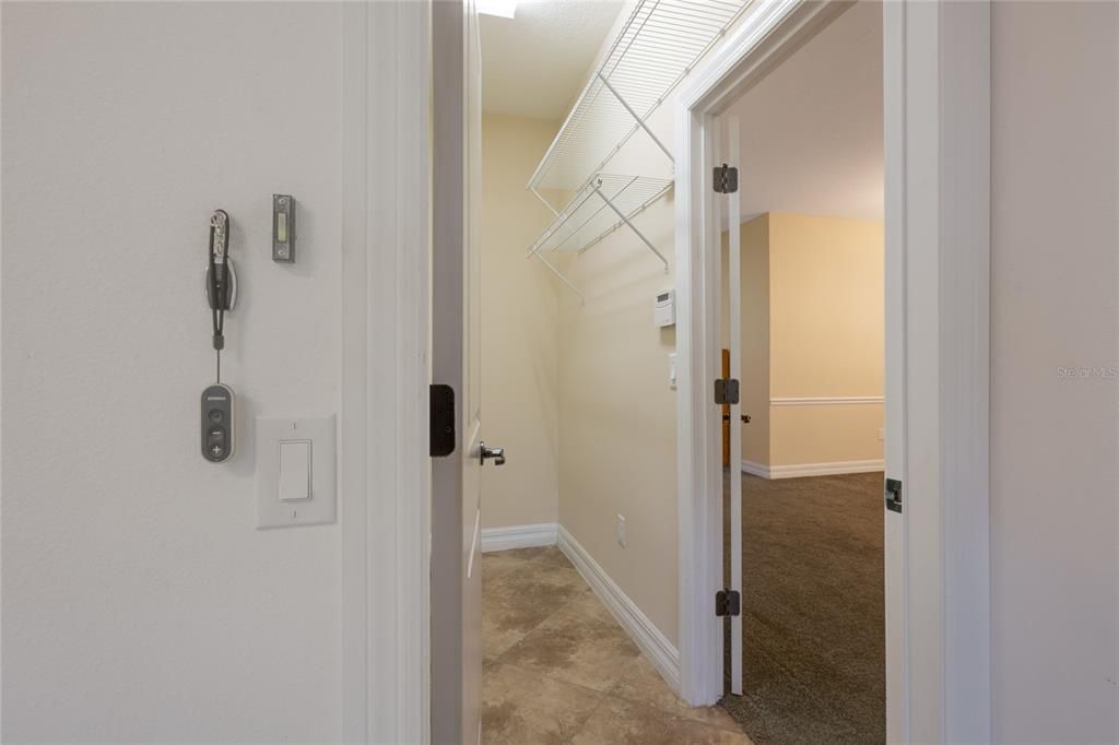En Venta: $384,000 (3 camas, 2 baños, 1677 Pies cuadrados)