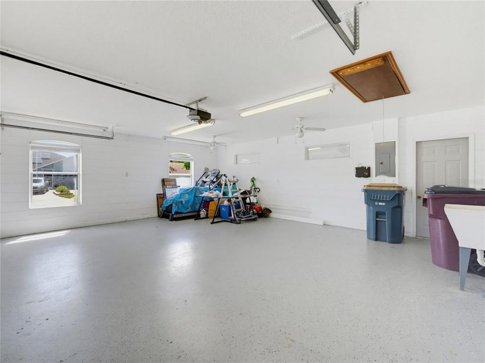 En Venta: $399,000 (3 camas, 2 baños, 1856 Pies cuadrados)