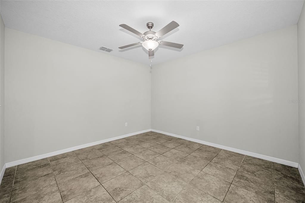 For Sale: $409,900 (4 beds, 2 baths, 2584 Square Feet)