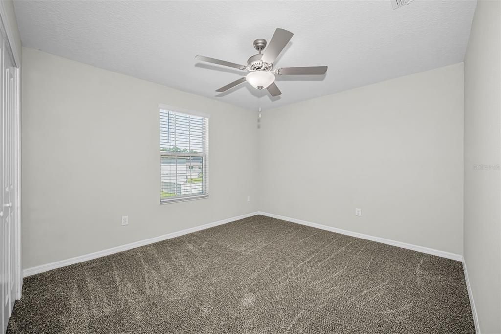 For Sale: $409,900 (4 beds, 2 baths, 2584 Square Feet)