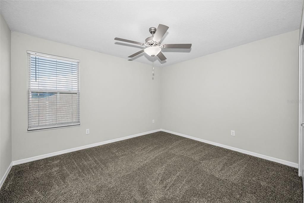 For Sale: $409,900 (4 beds, 2 baths, 2584 Square Feet)