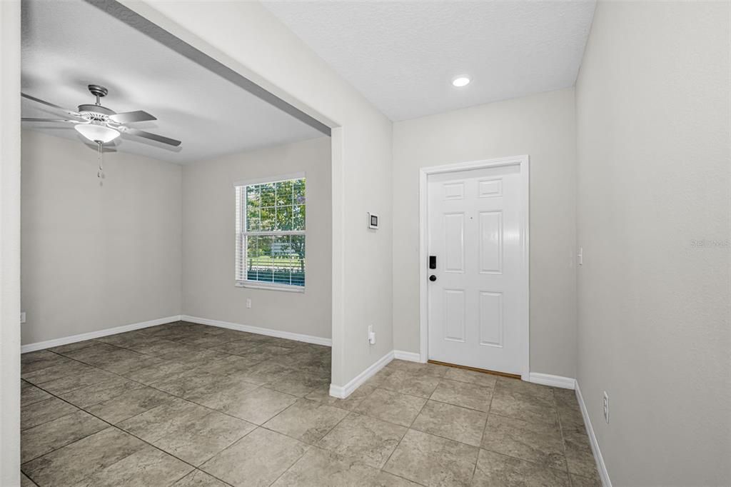 For Sale: $409,900 (4 beds, 2 baths, 2584 Square Feet)