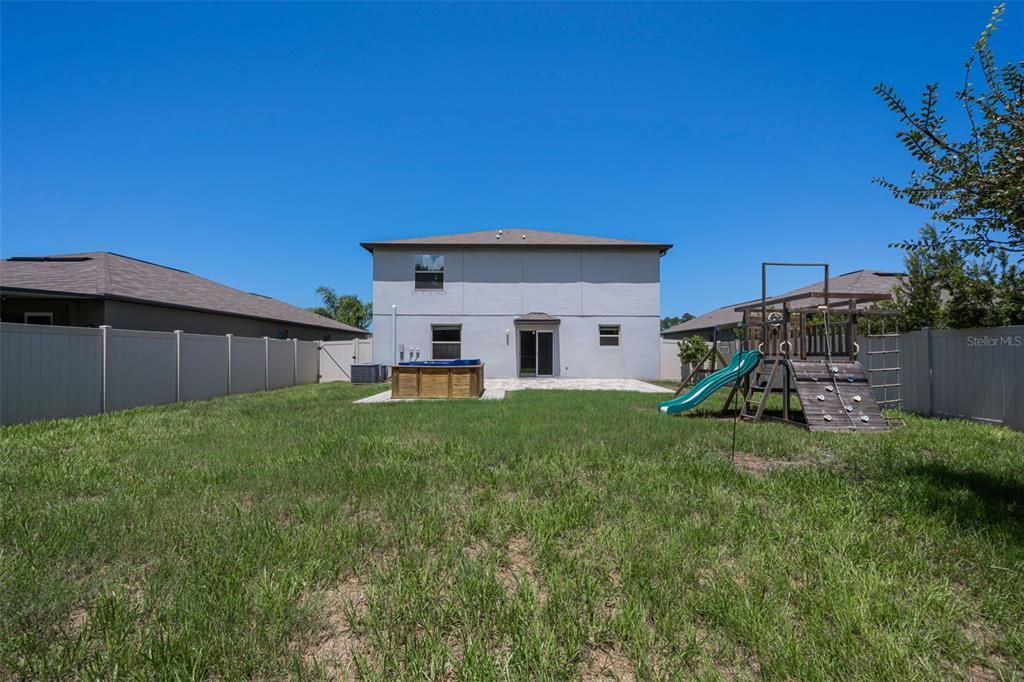 For Sale: $409,900 (4 beds, 2 baths, 2584 Square Feet)