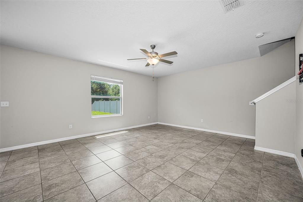For Sale: $409,900 (4 beds, 2 baths, 2584 Square Feet)