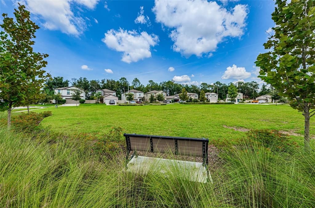 For Sale: $409,900 (4 beds, 2 baths, 2584 Square Feet)