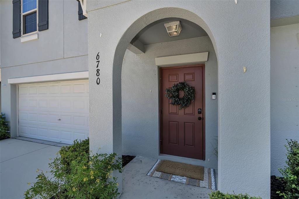 For Sale: $409,900 (4 beds, 2 baths, 2584 Square Feet)