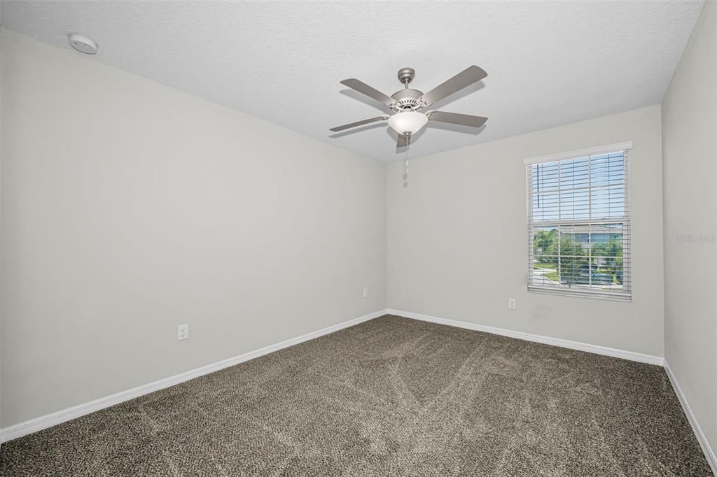 For Sale: $409,900 (4 beds, 2 baths, 2584 Square Feet)
