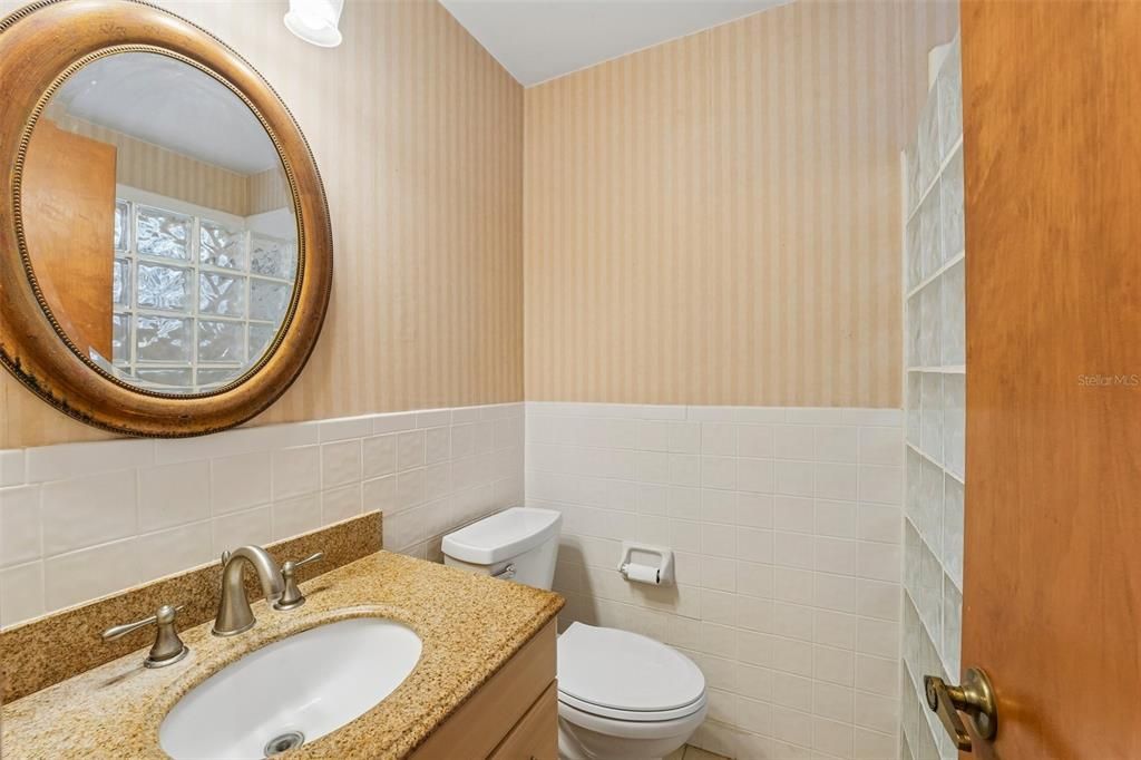 На продажу: $222,000 (3 спален, 2 ванн, 1537 Квадратных фут)