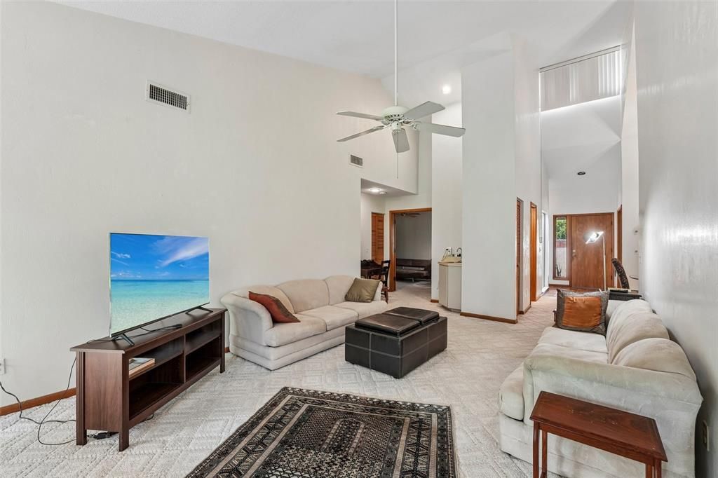 На продажу: $222,000 (3 спален, 2 ванн, 1537 Квадратных фут)