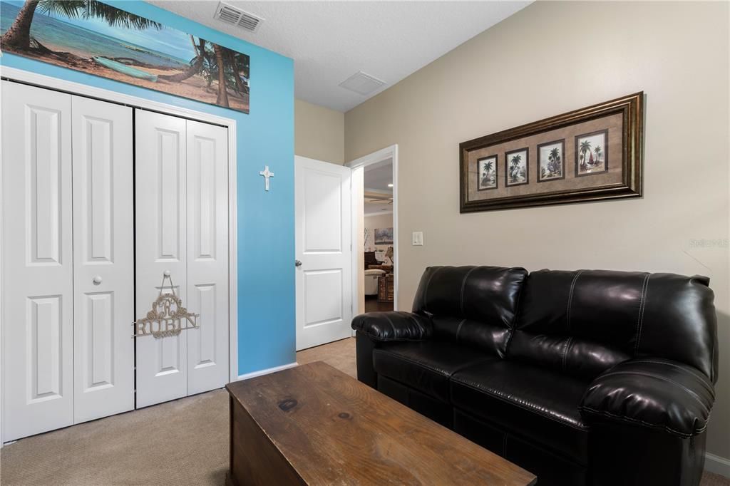 For Sale: $659,900 (5 beds, 4 baths, 3213 Square Feet)