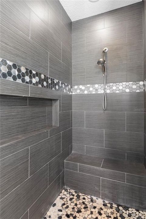 For Sale: $659,900 (5 beds, 4 baths, 3213 Square Feet)