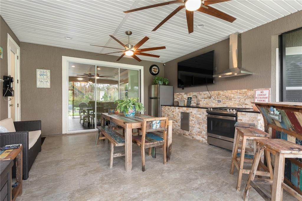 For Sale: $659,900 (5 beds, 4 baths, 3213 Square Feet)