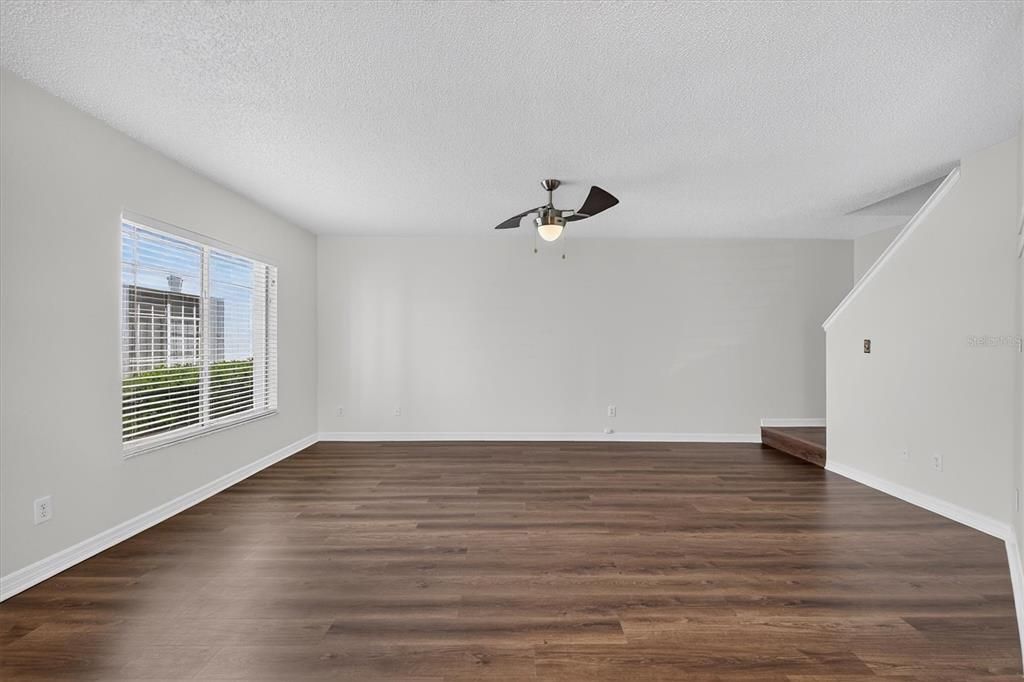 For Rent: $1,750 (3 beds, 2 baths, 1364 Square Feet)