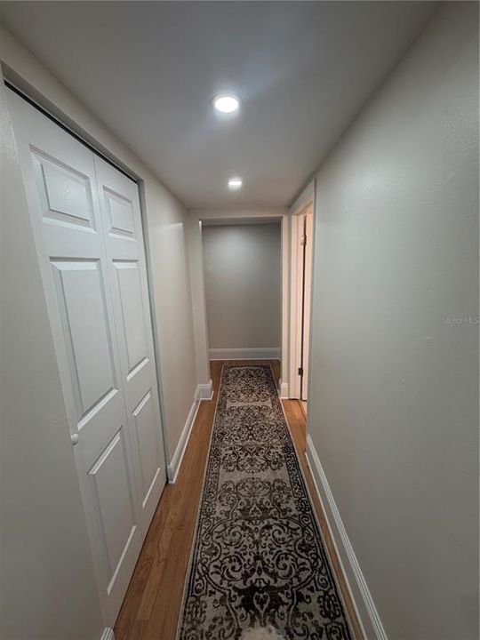 For Sale: $669,000 (2 beds, 1 baths, 1107 Square Feet)
