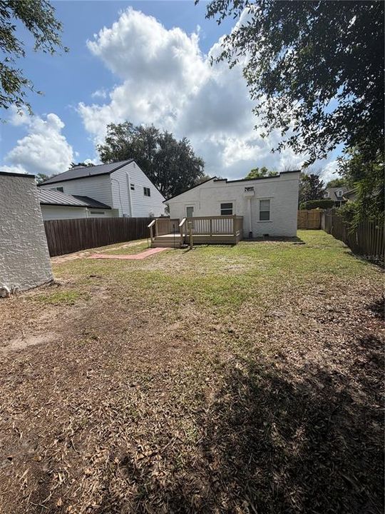 For Sale: $669,000 (2 beds, 1 baths, 1107 Square Feet)