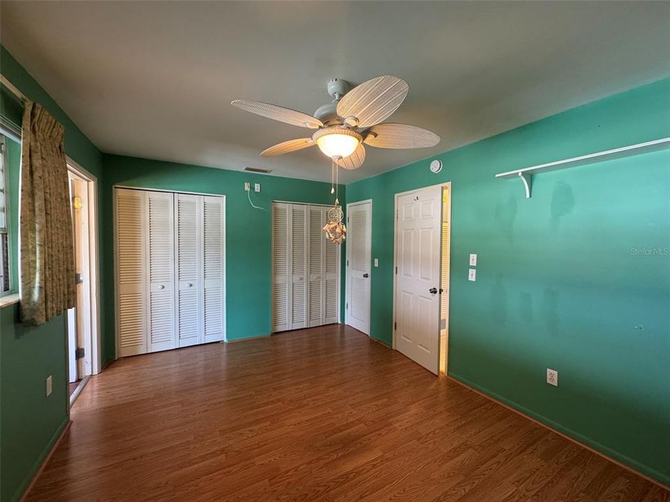 For Sale: $75,000 (1 beds, 1 baths, 625 Square Feet)