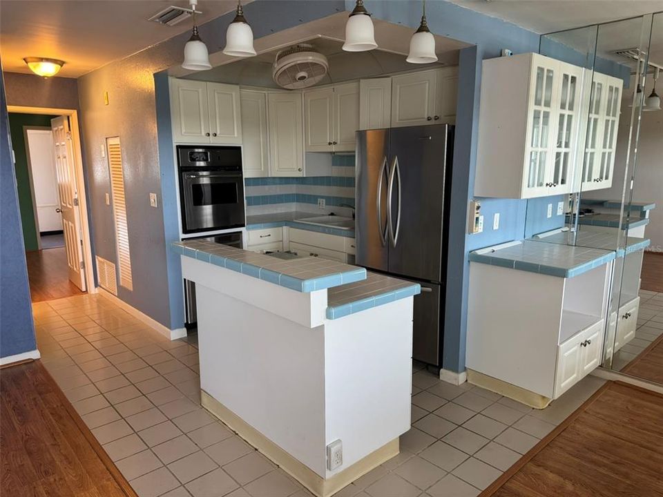 For Sale: $75,000 (1 beds, 1 baths, 625 Square Feet)