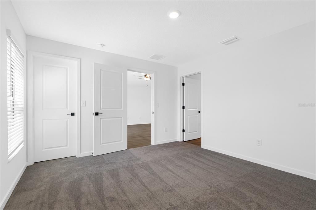 For Sale: $320,900 (3 beds, 2 baths, 1498 Square Feet)
