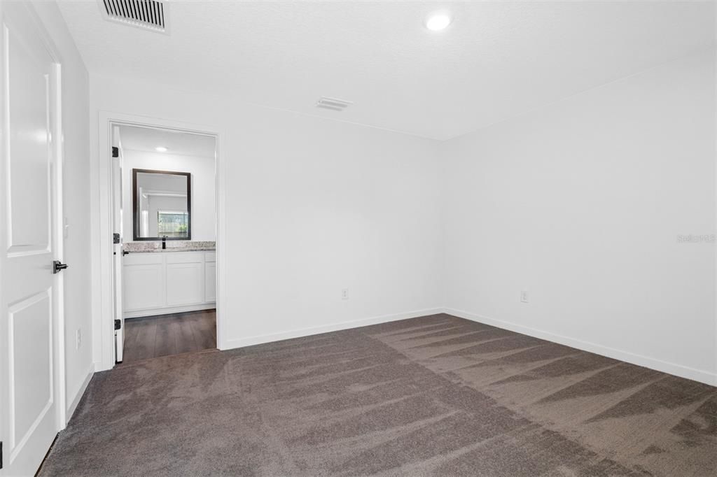 For Sale: $320,900 (3 beds, 2 baths, 1498 Square Feet)