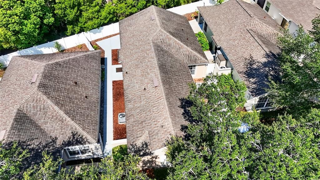 На продажу: $298,000 (2 спален, 2 ванн, 1170 Квадратных фут)