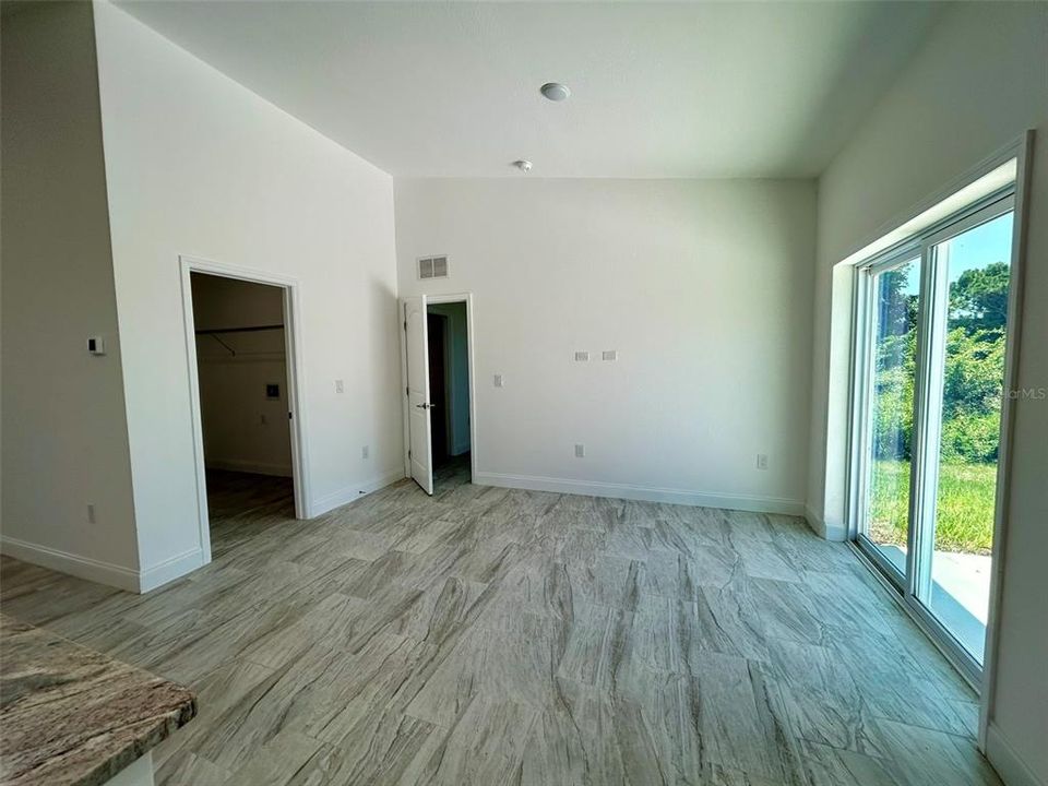 En Renta: $2,050 (3 camas, 2 baños, 1509 Pies cuadrados)