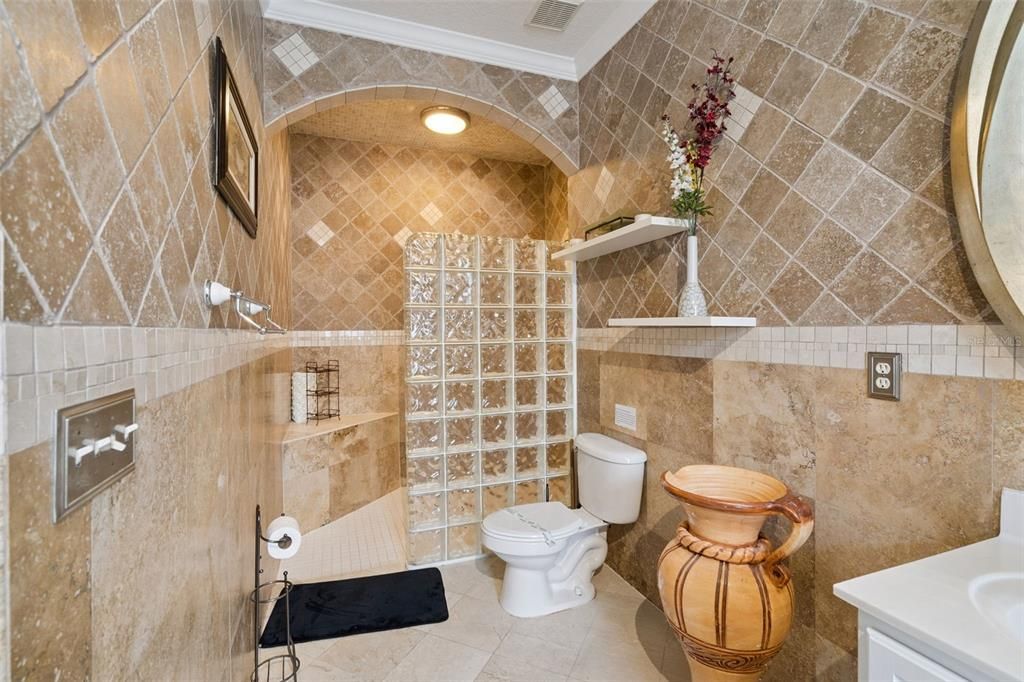 На продажу: $420,000 (4 спален, 2 ванн, 1800 Квадратных фут)