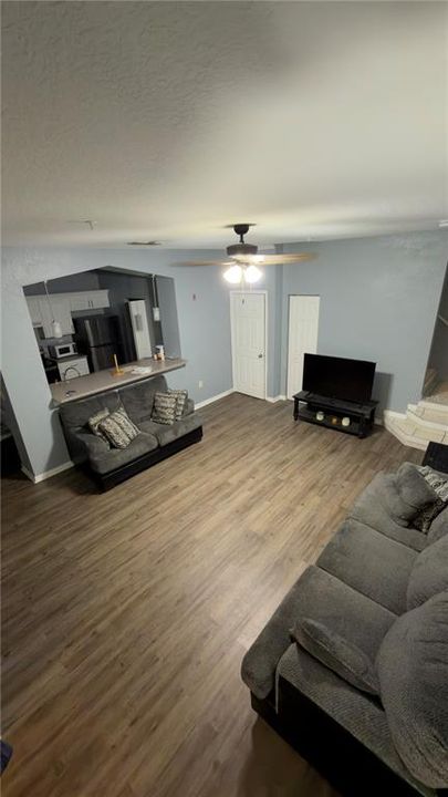For Rent: $2,800 (3 beds, 3 baths, 2075 Square Feet)