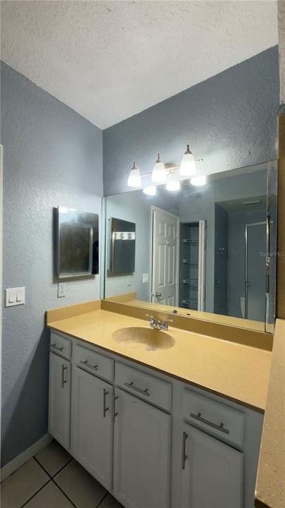 For Rent: $2,800 (3 beds, 3 baths, 2075 Square Feet)