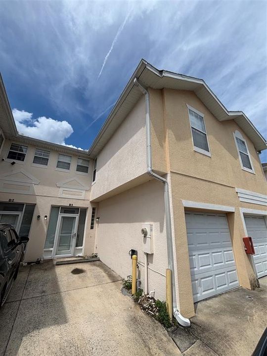 For Rent: $1,895 (3 beds, 2 baths, 1400 Square Feet)