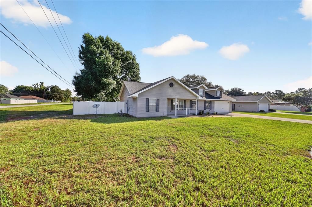 For Sale: $289,900 (3 beds, 2 baths, 1442 Square Feet)