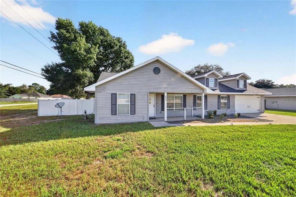 For Sale: $289,900 (3 beds, 2 baths, 1442 Square Feet)