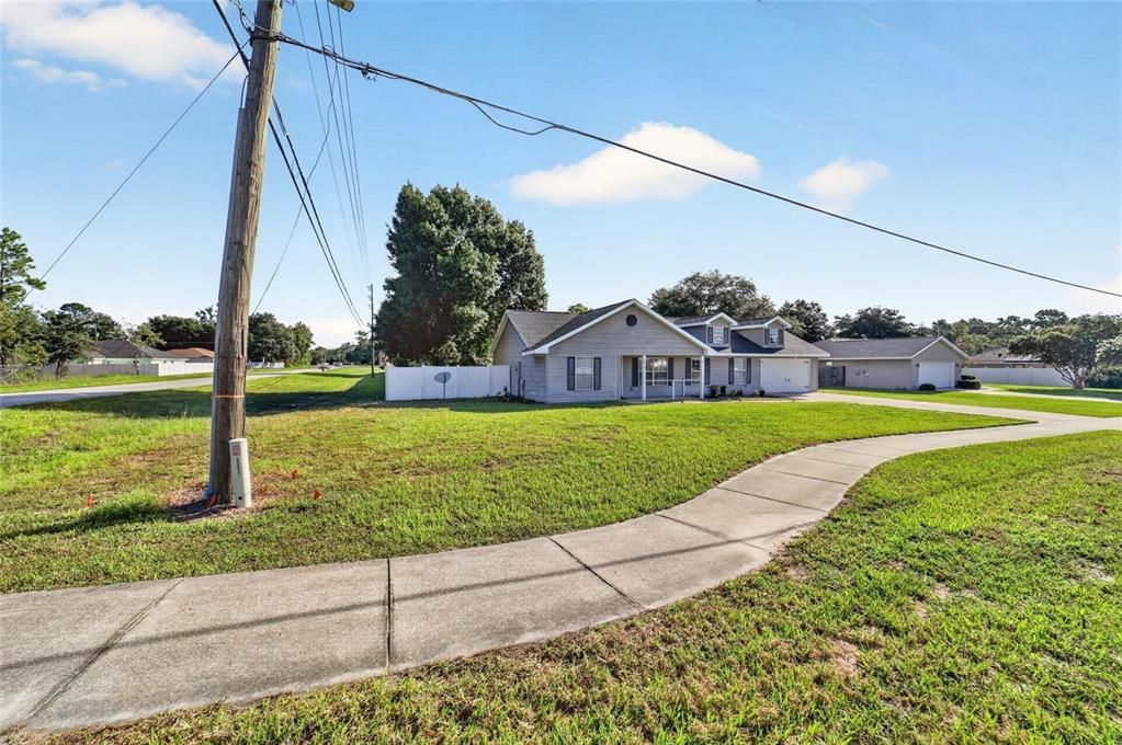 For Sale: $289,900 (3 beds, 2 baths, 1442 Square Feet)