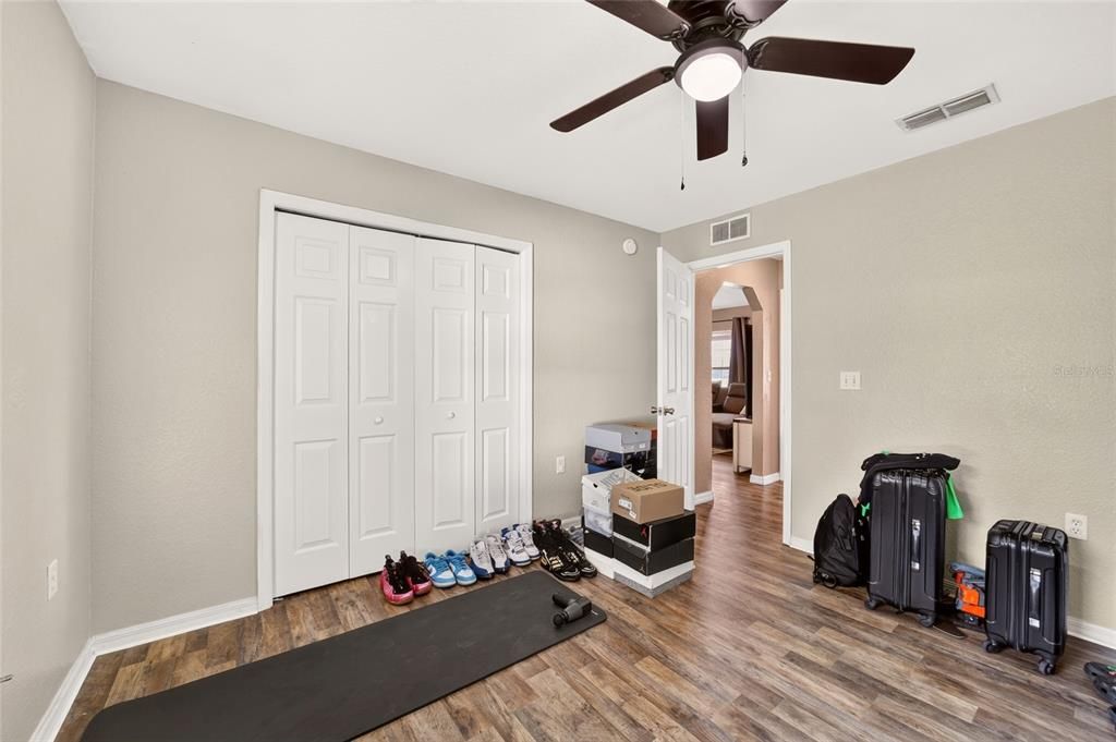 For Sale: $289,900 (3 beds, 2 baths, 1442 Square Feet)