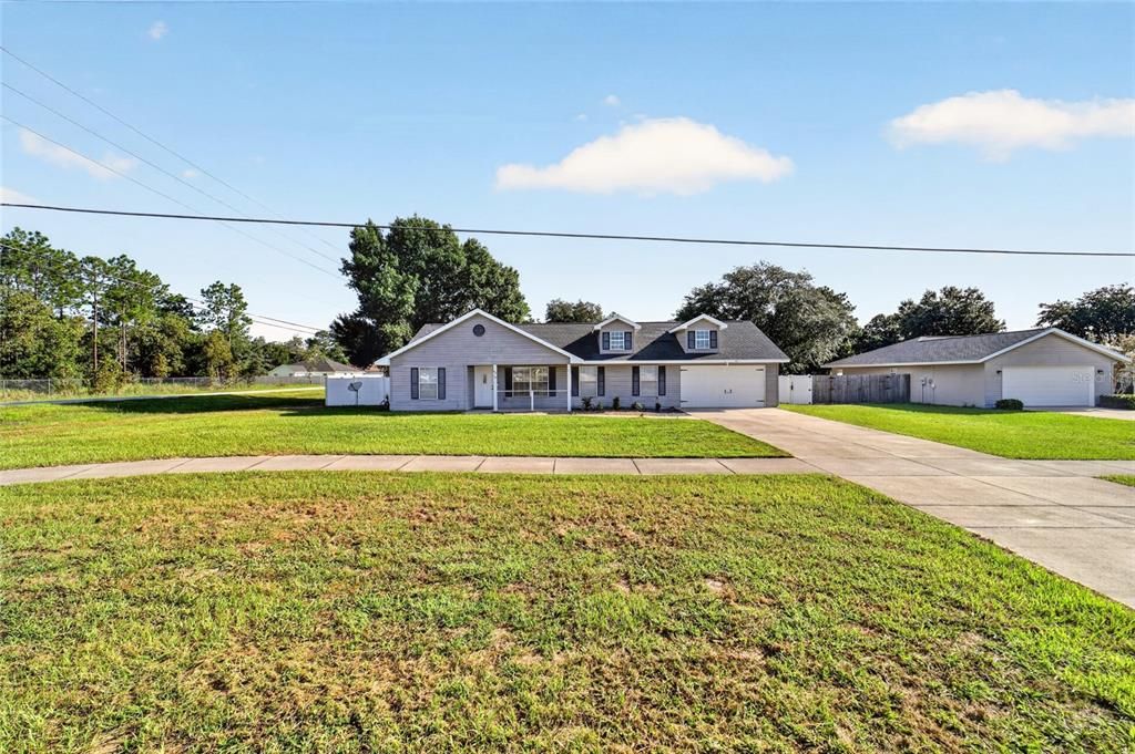 For Sale: $289,900 (3 beds, 2 baths, 1442 Square Feet)