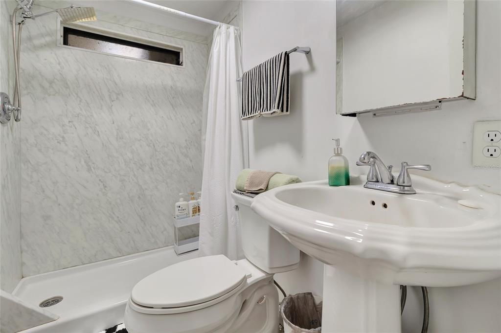 En Venta: $275,000 (3 camas, 2 baños, 1752 Pies cuadrados)