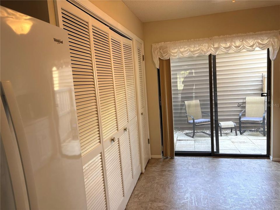 For Sale: $120,000 (2 beds, 2 baths, 1144 Square Feet)