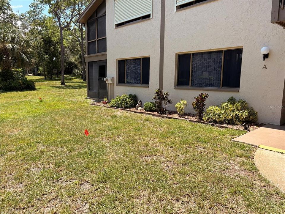 For Sale: $120,000 (2 beds, 2 baths, 1144 Square Feet)