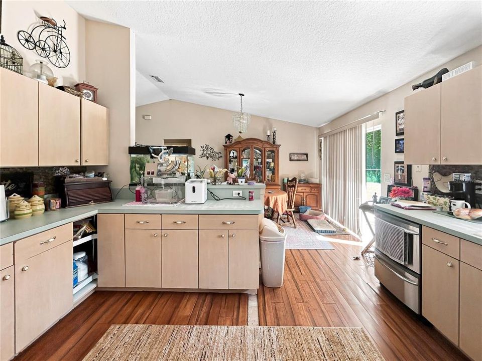 En Venta: $265,000 (3 camas, 2 baños, 1517 Pies cuadrados)