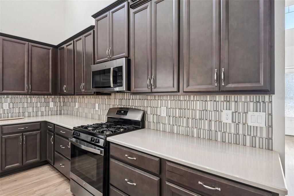 For Sale: $639,900 (4 beds, 4 baths, 2631 Square Feet)