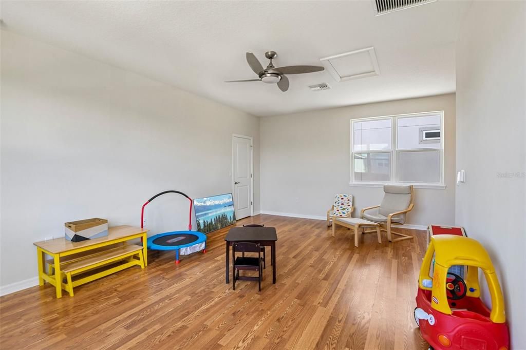 For Sale: $639,900 (4 beds, 4 baths, 2631 Square Feet)