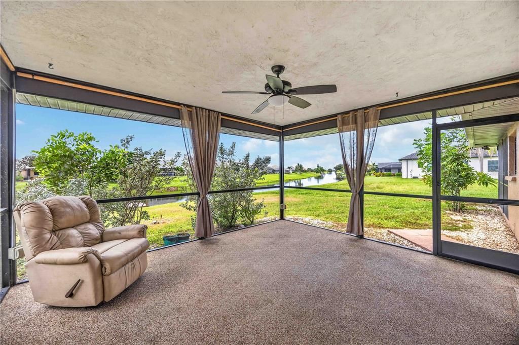 For Sale: $345,000 (3 beds, 2 baths, 1838 Square Feet)