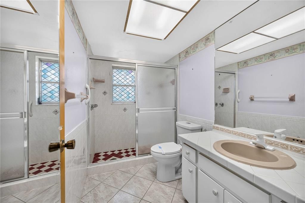 For Sale: $345,000 (3 beds, 2 baths, 1838 Square Feet)