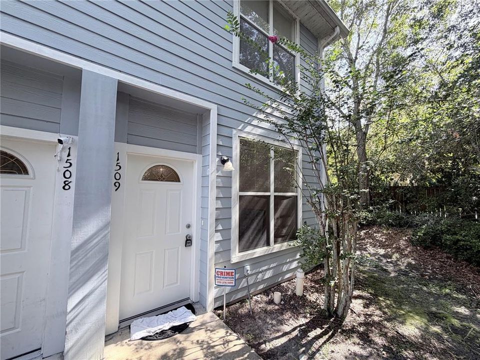 For Rent: $1,550 (2 beds, 2 baths, 1176 Square Feet)
