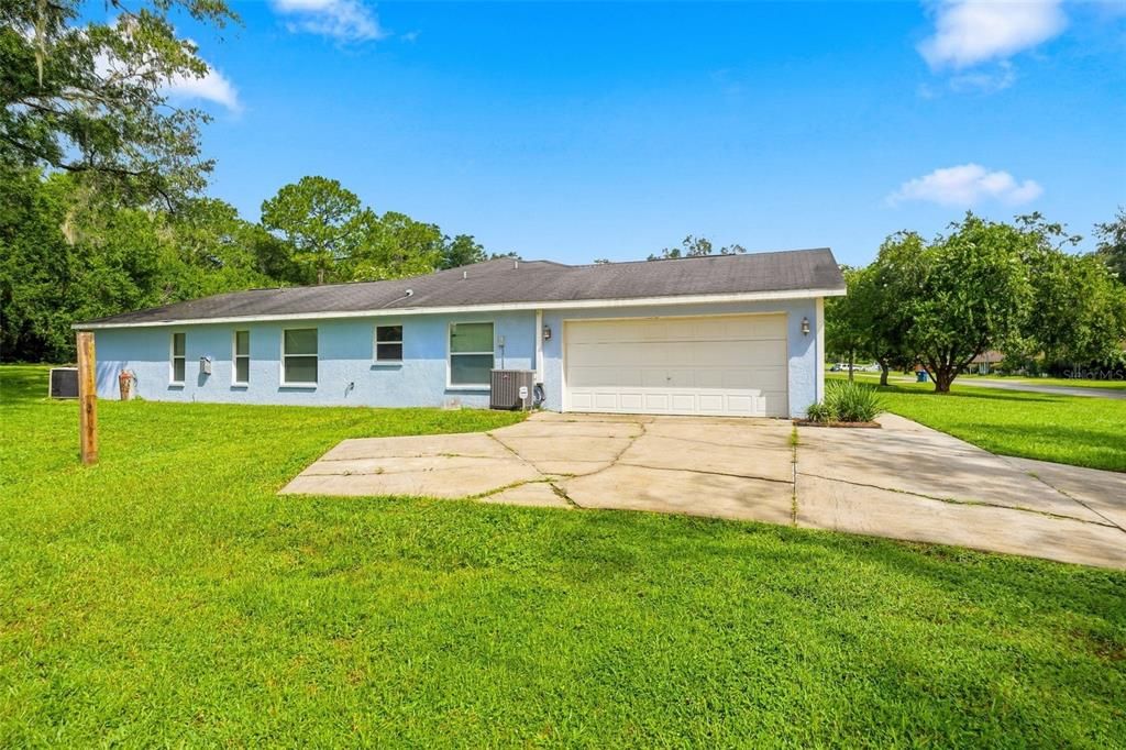 For Sale: $360,000 (4 beds, 2 baths, 1912 Square Feet)
