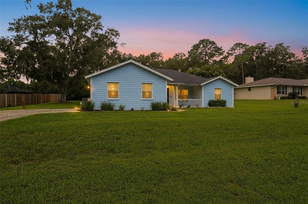 For Sale: $360,000 (4 beds, 2 baths, 1912 Square Feet)