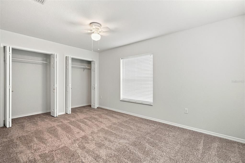 For Sale: $360,000 (4 beds, 2 baths, 1912 Square Feet)
